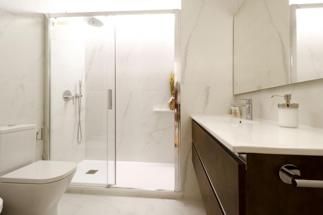 Royal Madrid Apartment Exterior photo