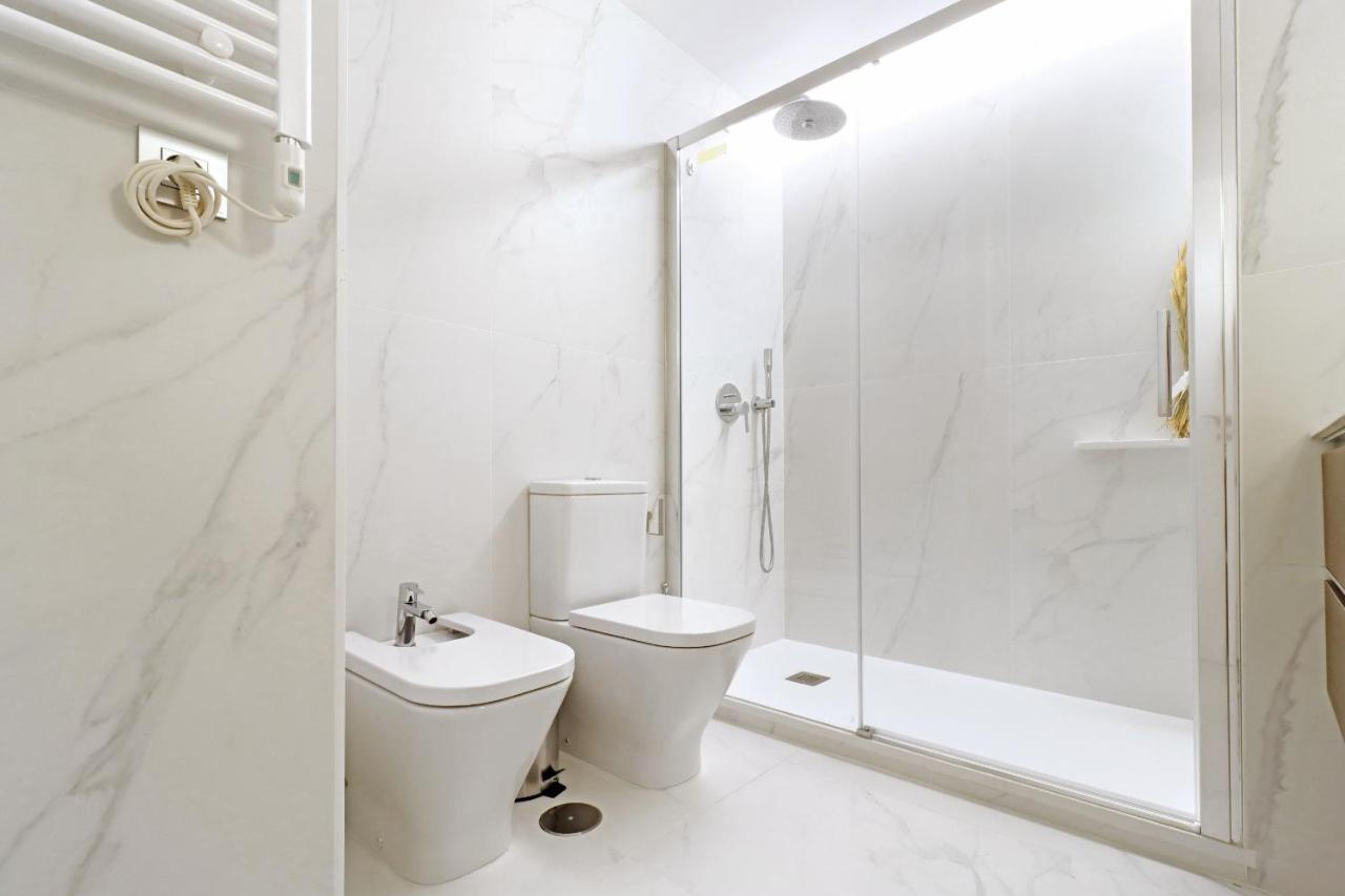 Royal Madrid Apartment Exterior photo